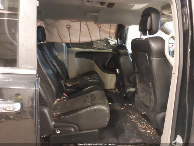 Chrysler Town & Country Touring-l 30th Anniversary