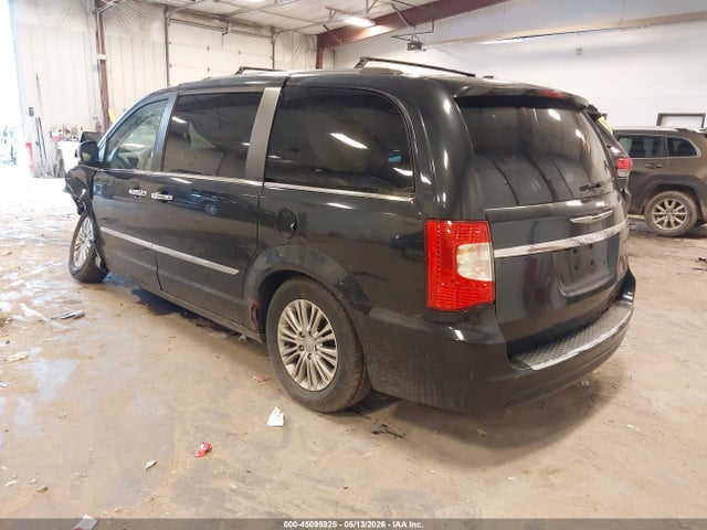 Chrysler Town & Country Touring-l 30th Anniversary