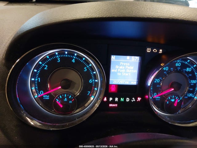 Chrysler Town & Country Touring-l 30th Anniversary