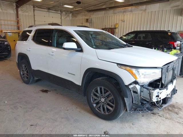 Salvage GMC Acadia Image