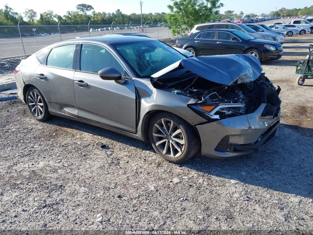 Salvage Acura Integra Image