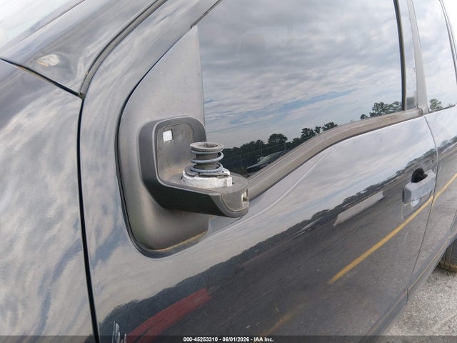 Nissan Titan S