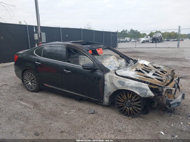 Salvage Kia Cadenza Image