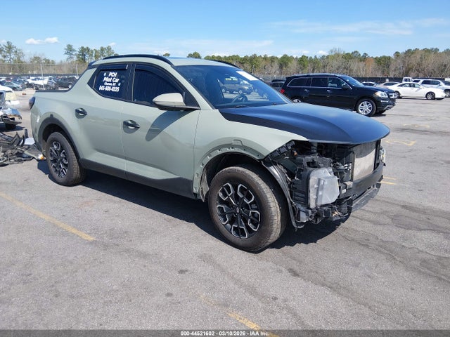 Salvage Hyundai SANTA CRUZ Image