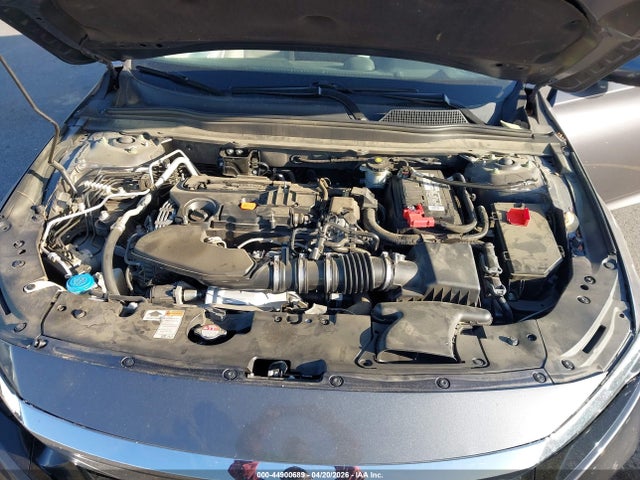 Honda Accord Touring 2.0t
