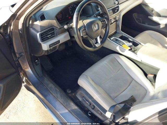 Honda Accord Touring 2.0t