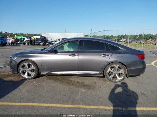 Honda Accord Touring 2.0t
