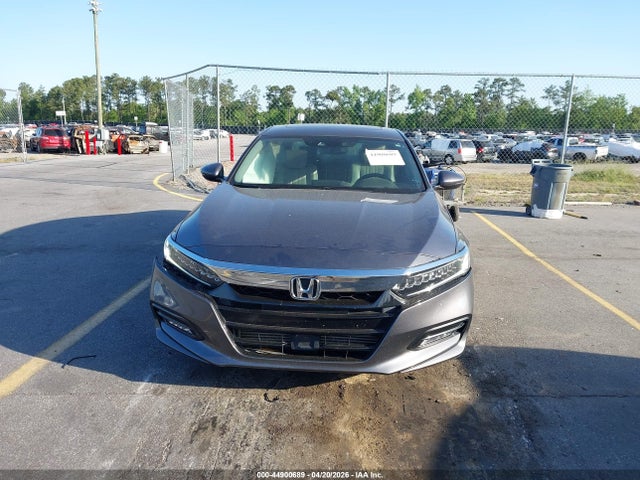 Honda Accord Touring 2.0t