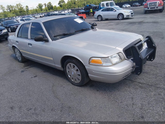 Salvage Ford Crown Victoria Image