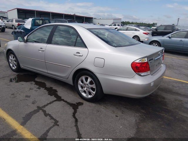 Toyota Camry Xle V6