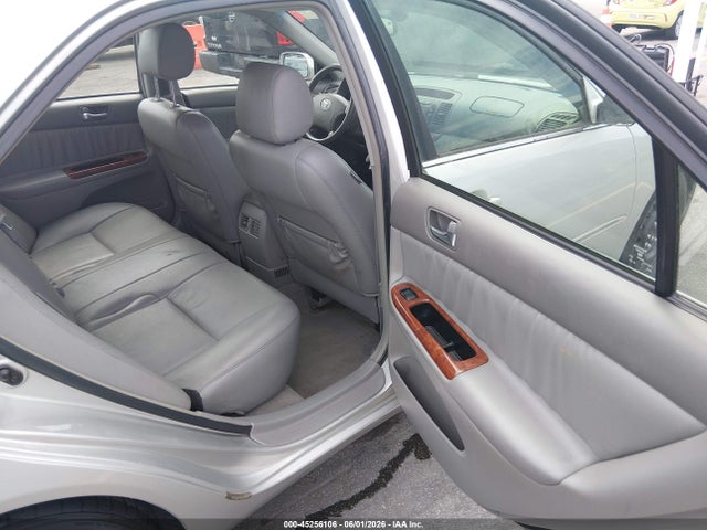 Toyota Camry Xle V6