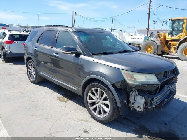Salvage Ford Explorer Image