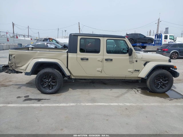 Jeep Gladiator Altitude 4x4