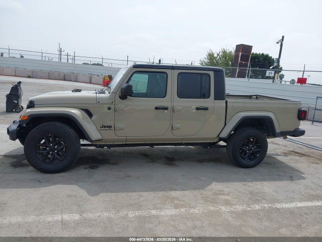 Jeep Gladiator Altitude 4x4