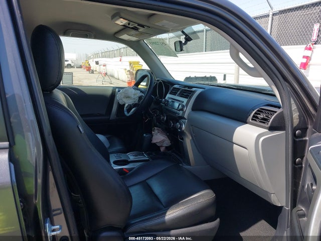 Toyota 4Runner Sr5 V6