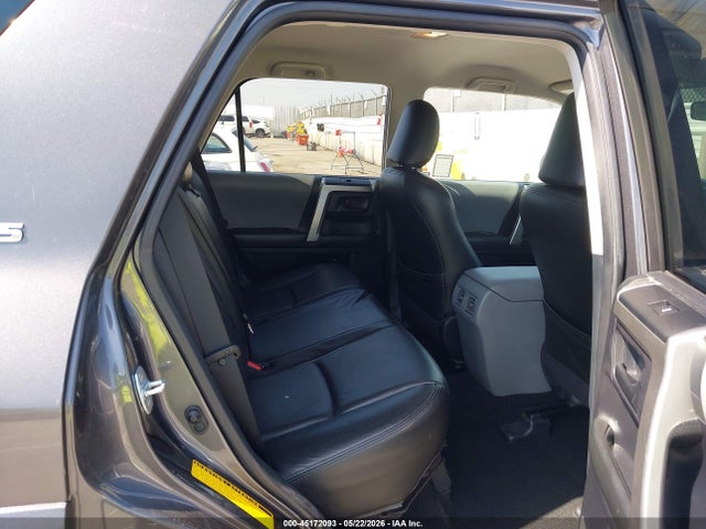 Toyota 4Runner Sr5 V6