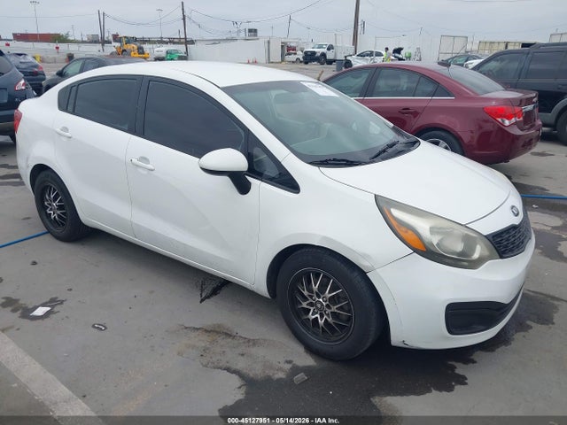 Salvage Kia Rio Image