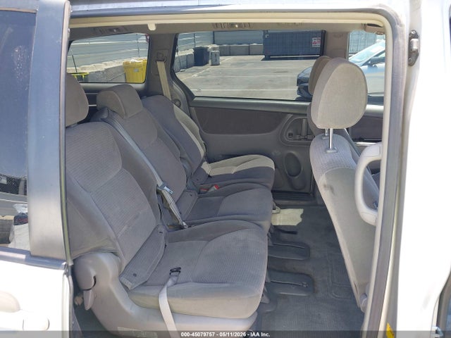 Toyota Sienna Le