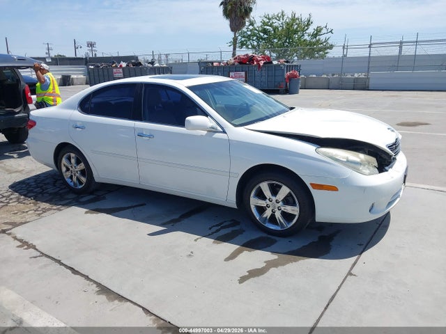 Salvage Lexus Es Image