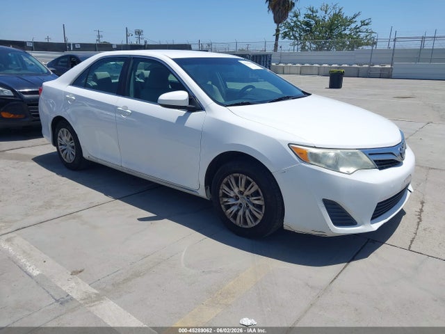 Salvage Toyota Camry Image