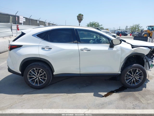 Lexus NX Premium