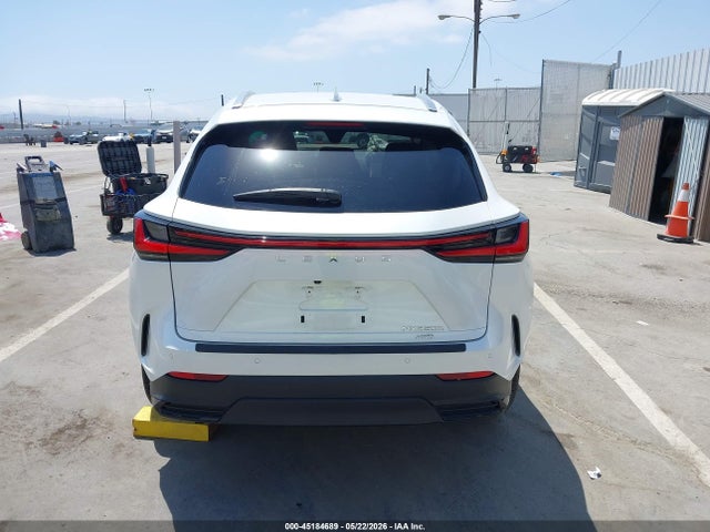 Lexus NX Premium