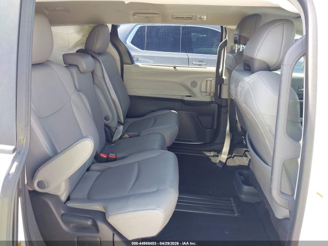 Toyota Sienna Xle