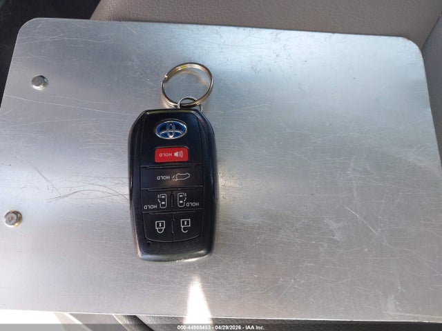 Toyota Sienna Xle