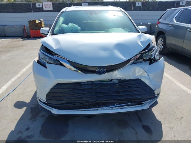 Toyota Sienna Xle