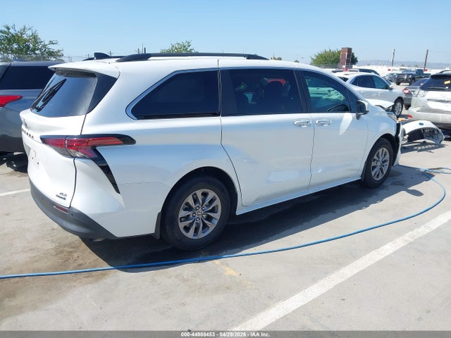 Toyota Sienna Xle