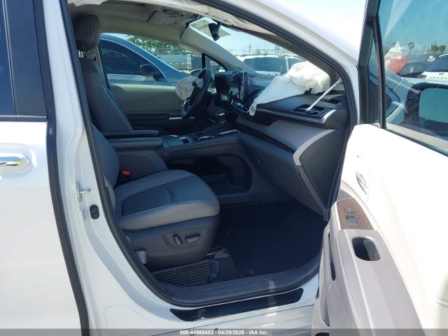 Toyota Sienna Xle