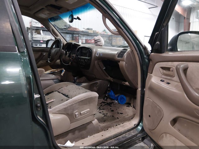 Toyota Sequoia Sr5 V8