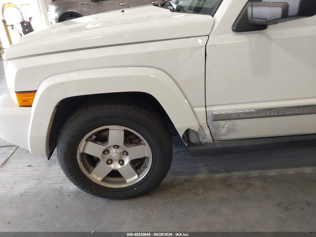 Jeep Commander Sport