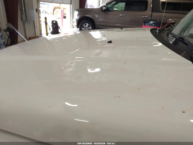 Jeep Commander Sport