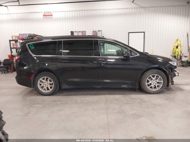 Chrysler Pacifica Touring L