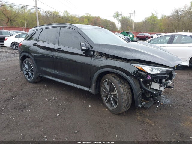 Salvage INFINITI Qx Image