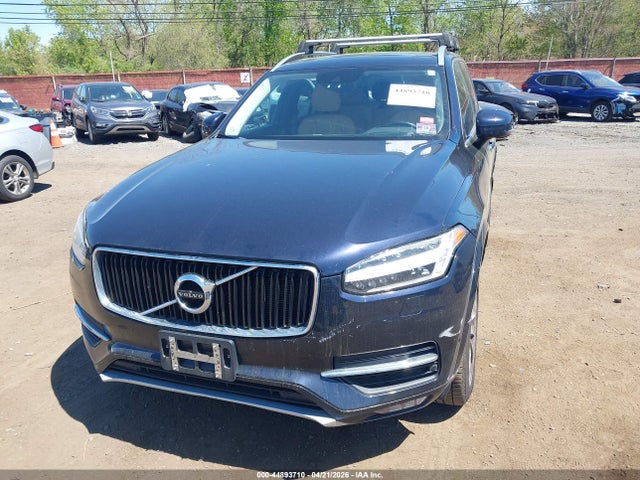 Volvo XC90 T6 Momentum