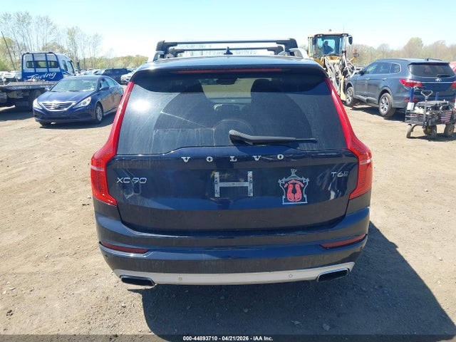 Volvo XC90 T6 Momentum