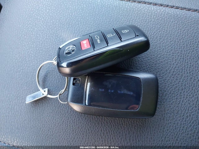 Toyota Camry Xle