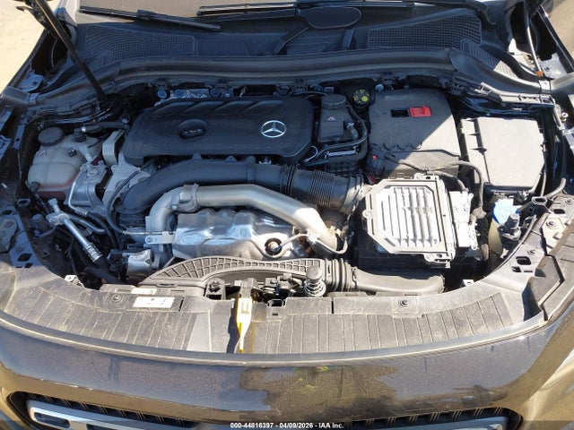 Mercedes-Benz GLA 4matic
