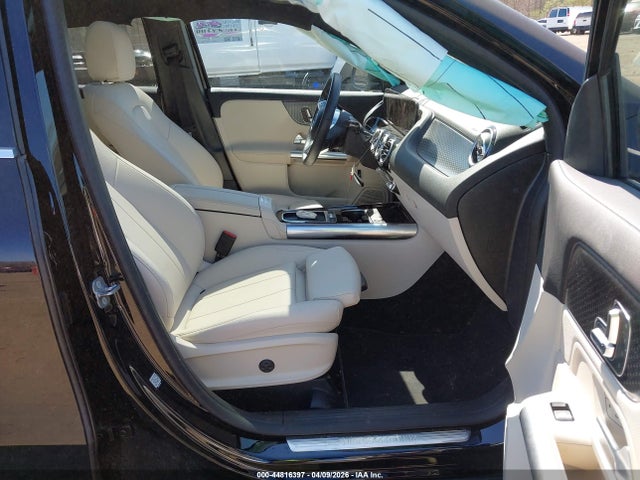 Mercedes-Benz GLA 4matic