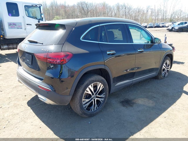 Mercedes-Benz GLA 4matic