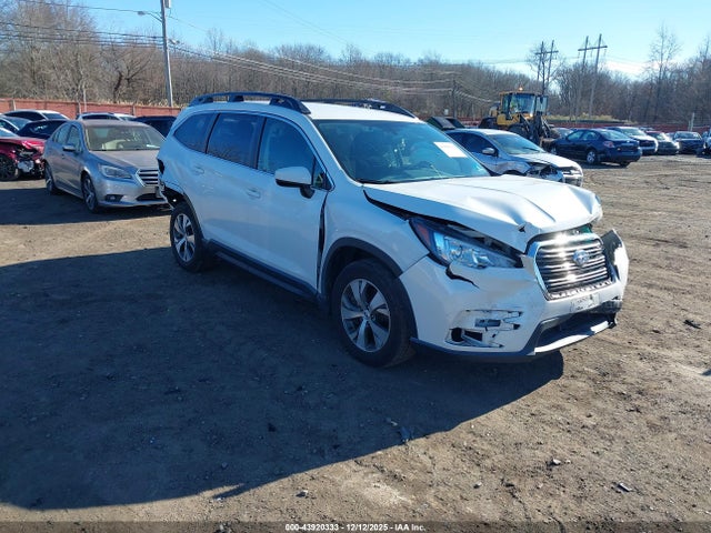 Salvage Subaru Ascent Image