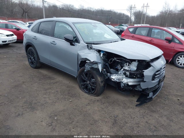 Salvage Honda HR-V Image