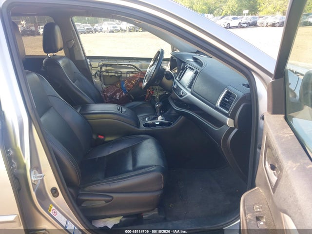 Toyota Highlander Xle V6