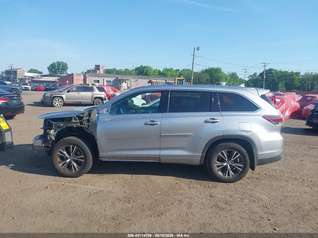 Toyota Highlander Xle V6