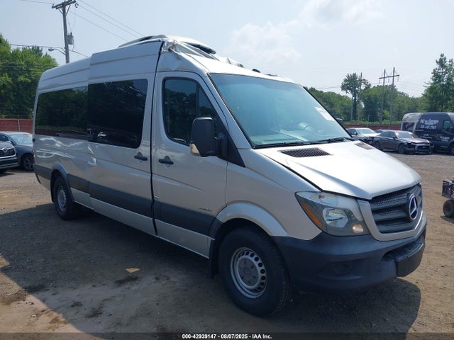Mercedes-Benz Sprinter 2500 High  Roof