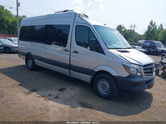 Salvage Mercedes-Benz Sprinter 2500 Image