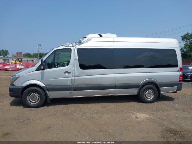 Mercedes-Benz Sprinter 2500 High  Roof