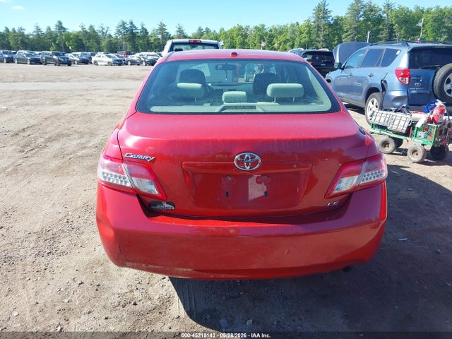 Toyota Camry Le
